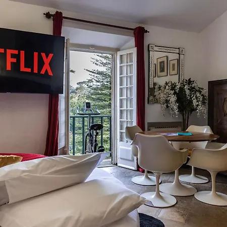 Wow Suites By Lovelystay Apartment Sintra