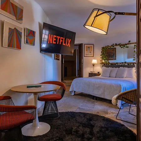 Wow Suites By Lovelystay Apartment Sintra