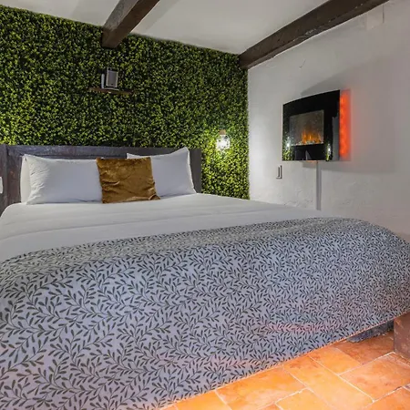 Wow Suites By Lovelystay *